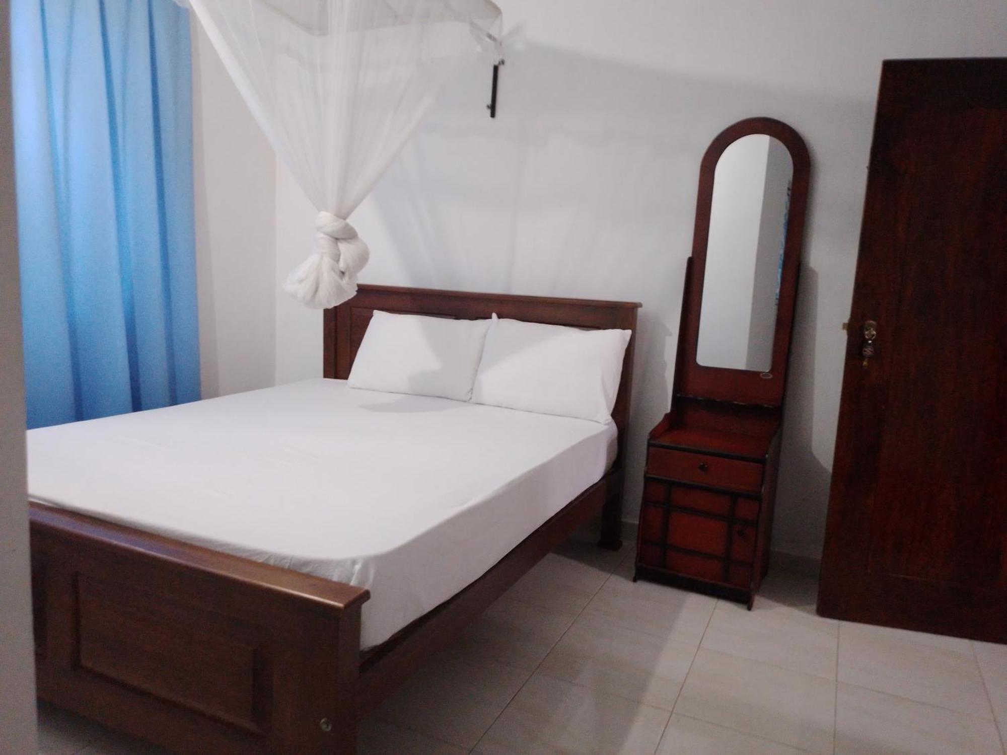 Sea Side Bay House Hotel Weligama Exterior photo
