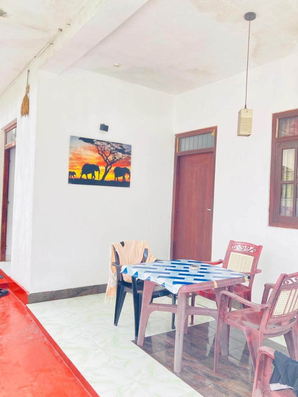 Sea Side Bay House Hotel Weligama Exterior photo